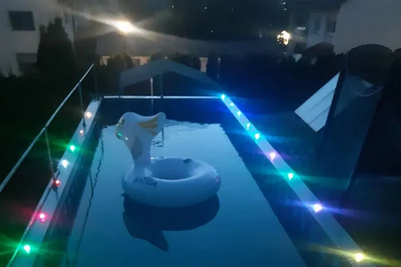 Wir schwimmen in Containern!